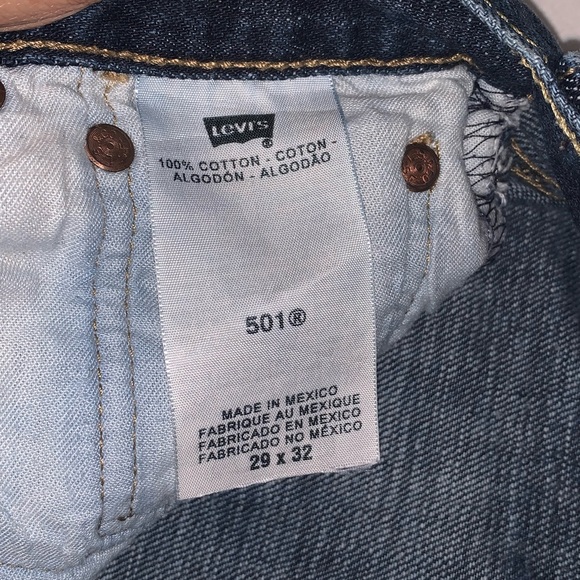 Levi’s 501 Jeans 29x32 - Picture 3 of 3